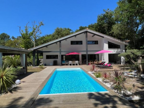 Villa du Bois de la Fontaine, 4 étoiles, avec grande piscine privée